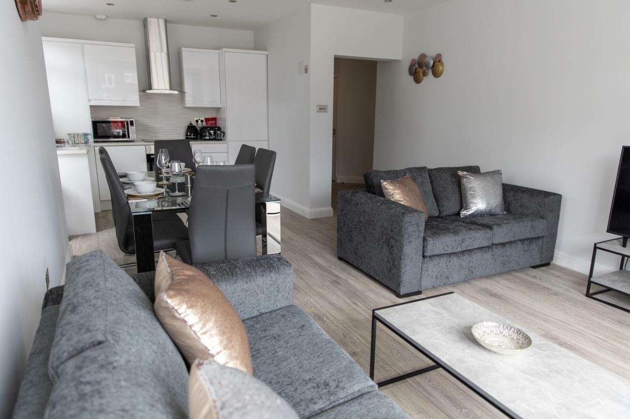 London Northwick Park Serviced Apartments By Riis Property Harrow Exterior photo