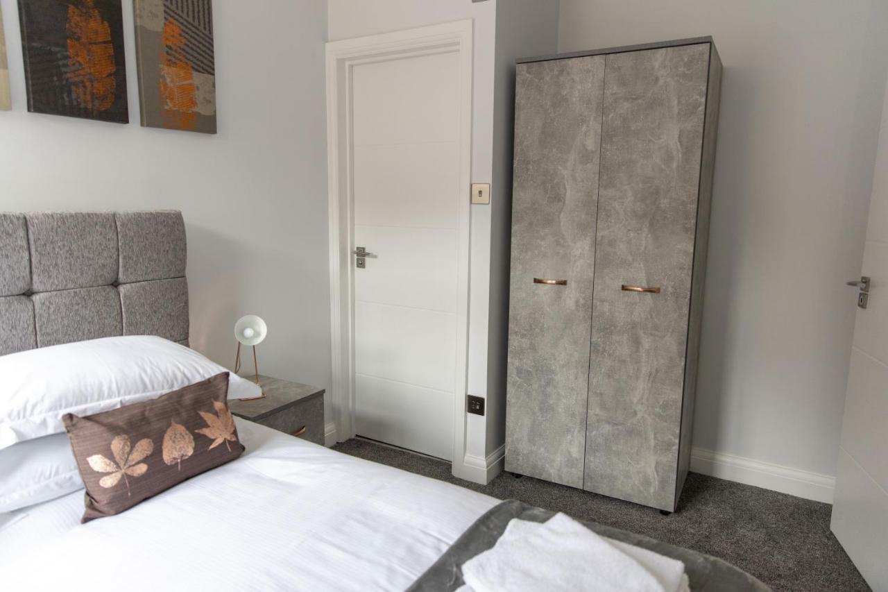 London Northwick Park Serviced Apartments By Riis Property Harrow Exterior photo
