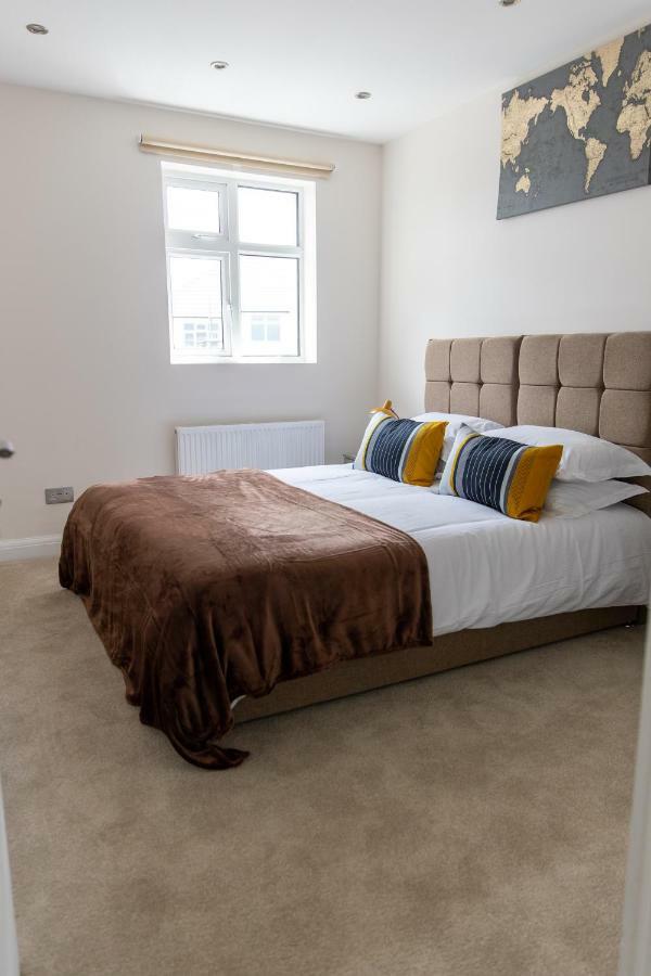 London Northwick Park Serviced Apartments By Riis Property Harrow Exterior photo