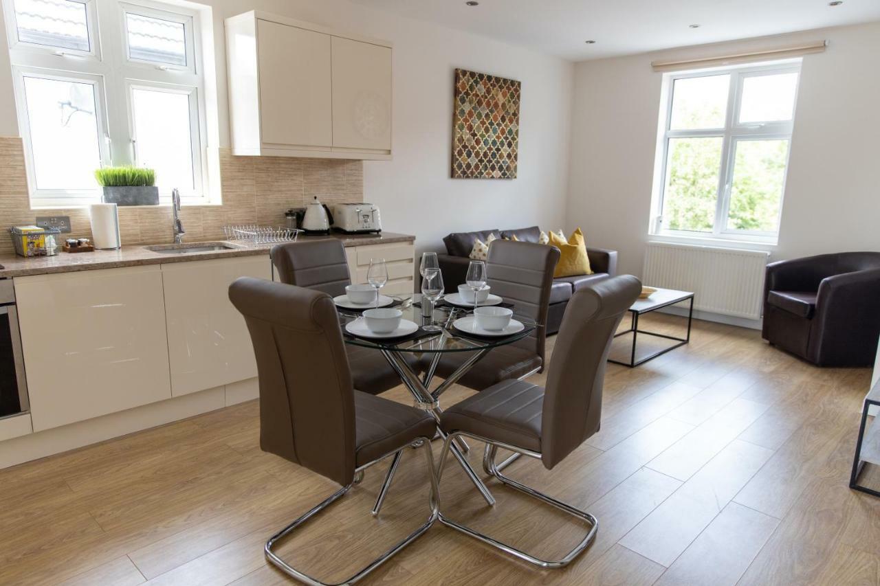 London Northwick Park Serviced Apartments By Riis Property Harrow Exterior photo