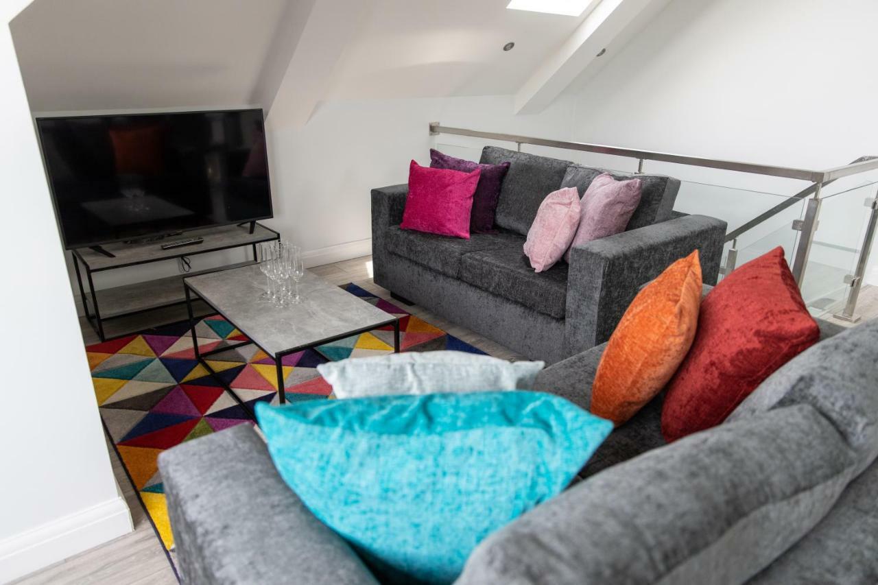 London Northwick Park Serviced Apartments By Riis Property Harrow Exterior photo